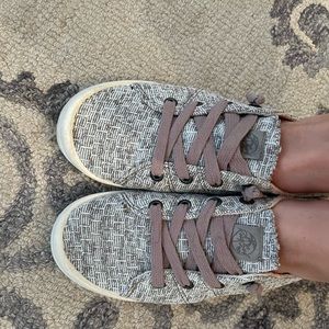 Roxy surf slip on, 8.5